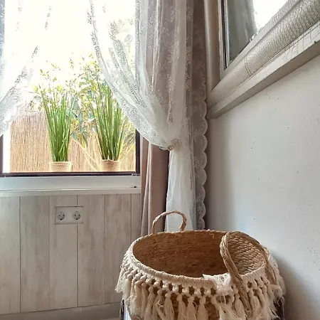 Acogedora Casa Con Jardin Y Barbacoa 別荘 *